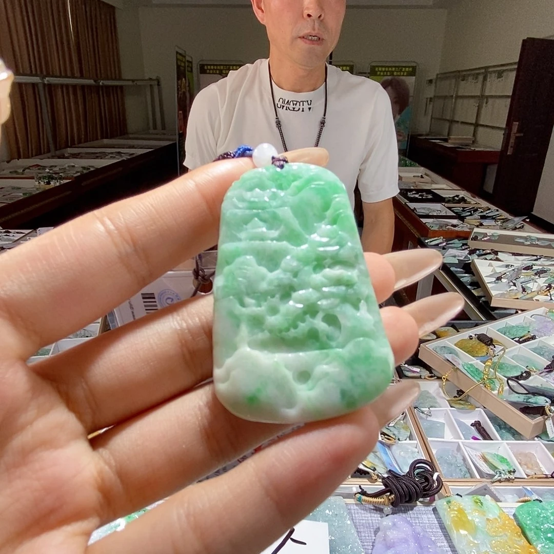 翡翠未镶嵌颈饰翡翠