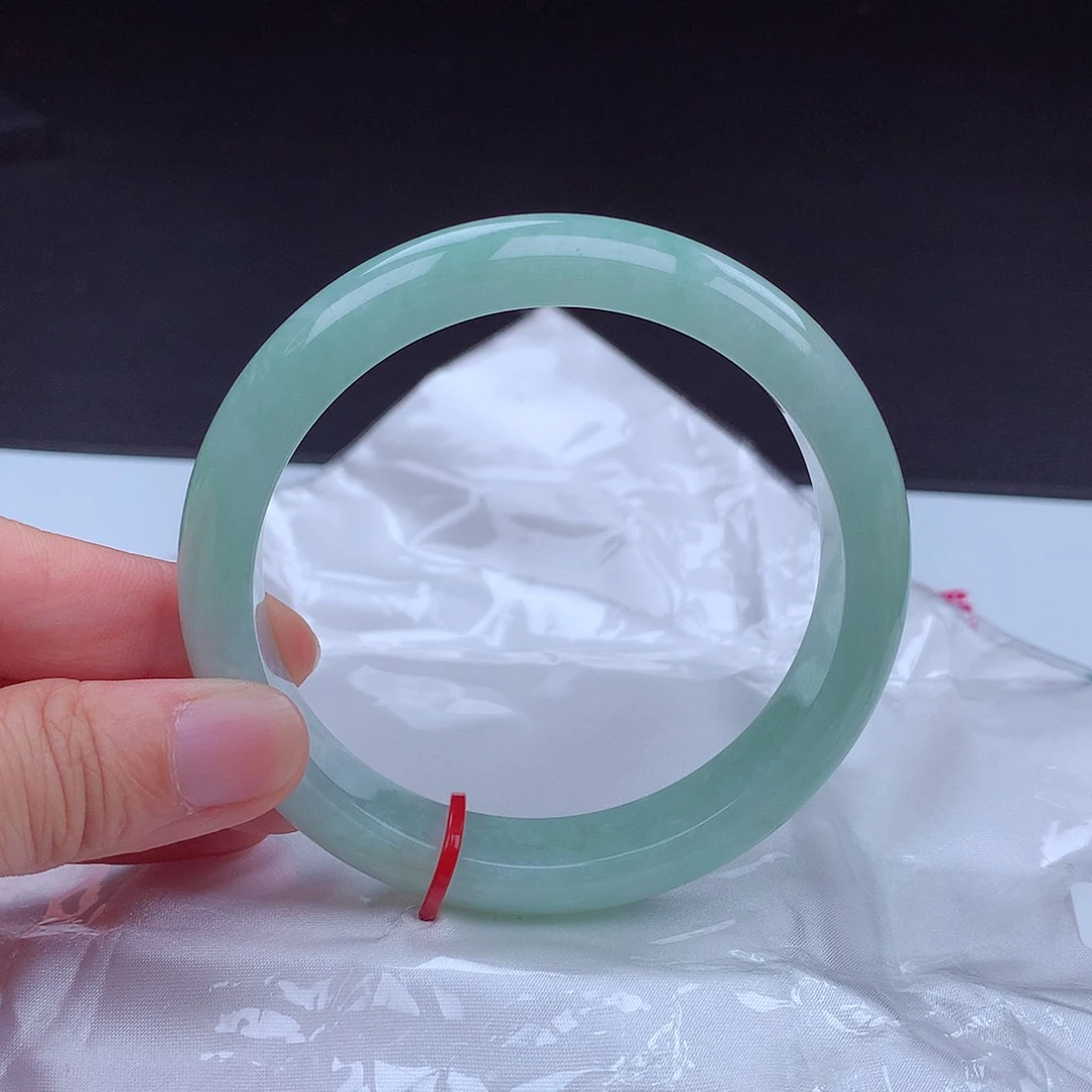 翡翠手镯未镶嵌手镯001143