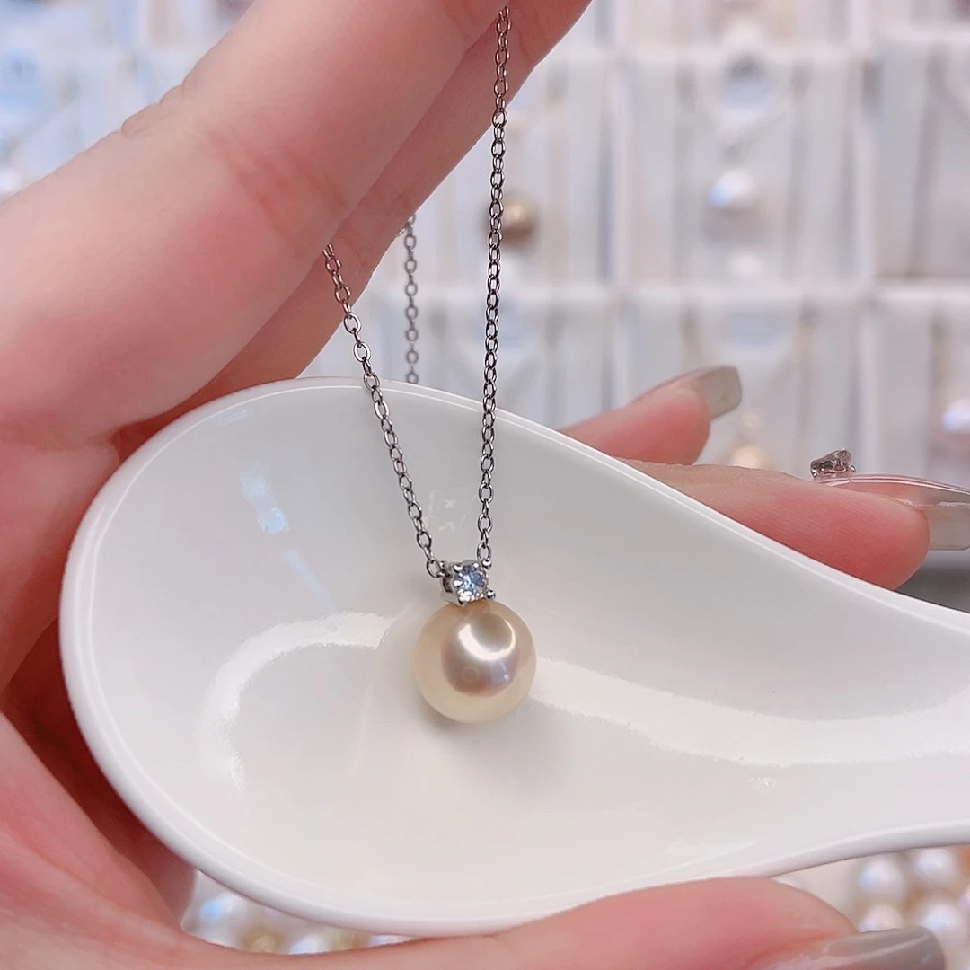 淡水珍珠吊坠(赠链)未镶嵌