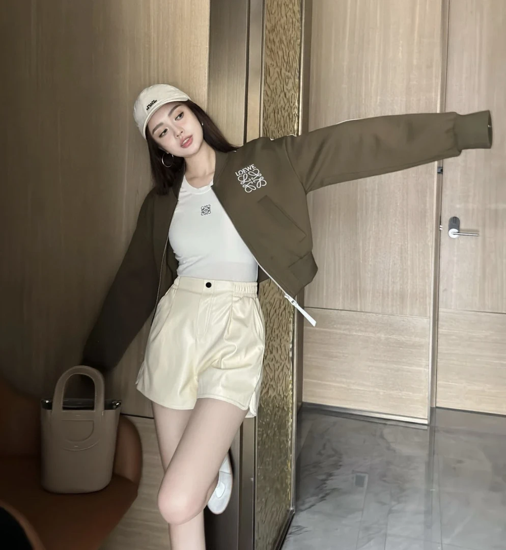 99新 LOEWE/罗意威  bb1625 聚酯纤维 24ss刺绣logo短款夹克外套M