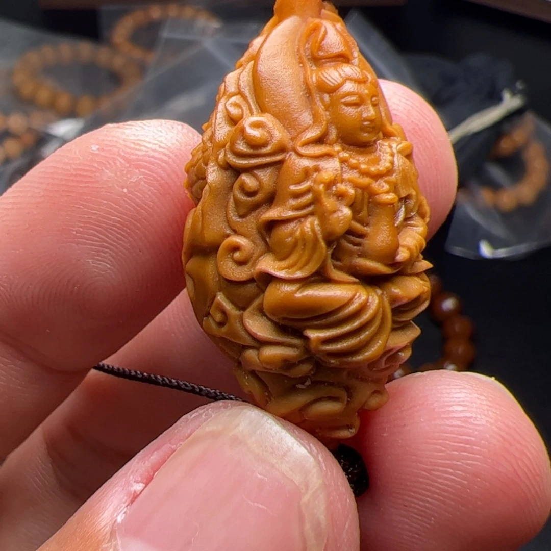 猴头核桃把件考虑