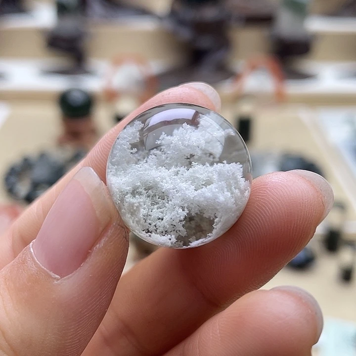 未镶嵌颈饰水晶?****猪白幽灵珠子定制不退换