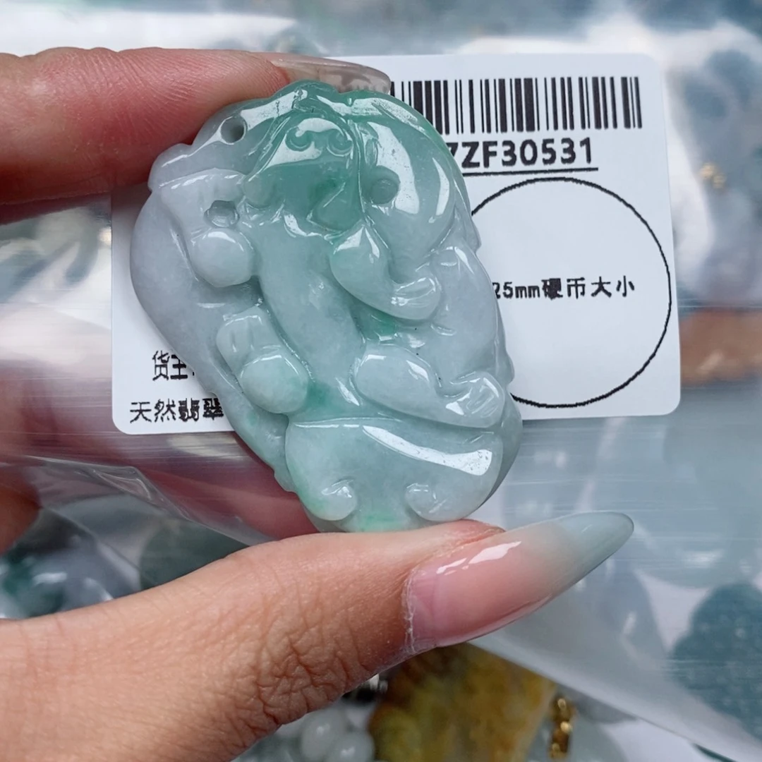 翡翠未镶嵌吊坠(不含链)