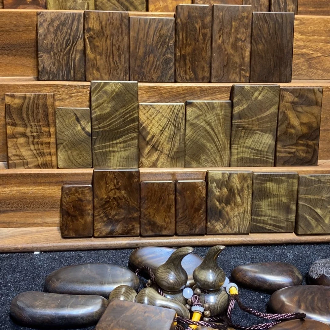 摩***西阴沉木阴沉金丝楠木无事牌