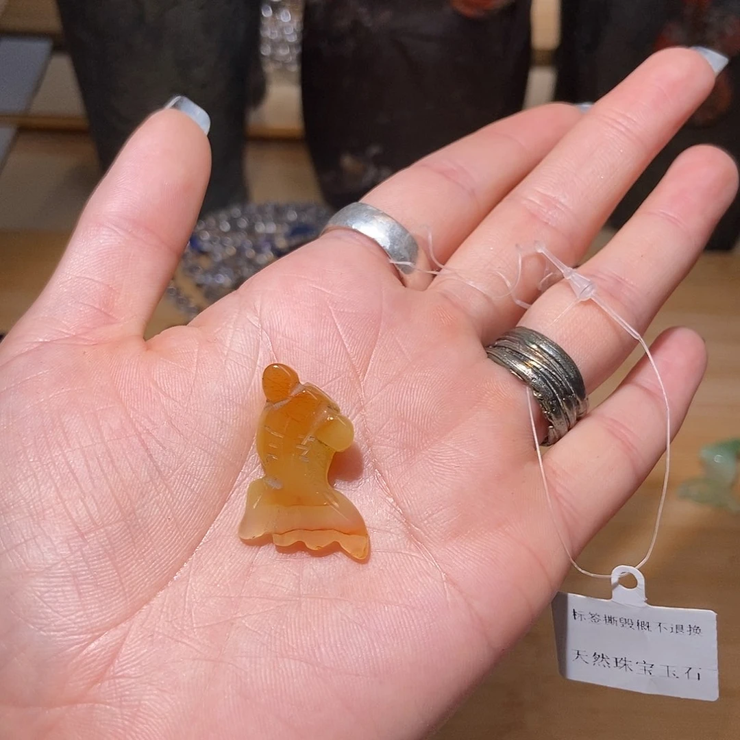 【闪购商品】翡翠未镶嵌颈饰我