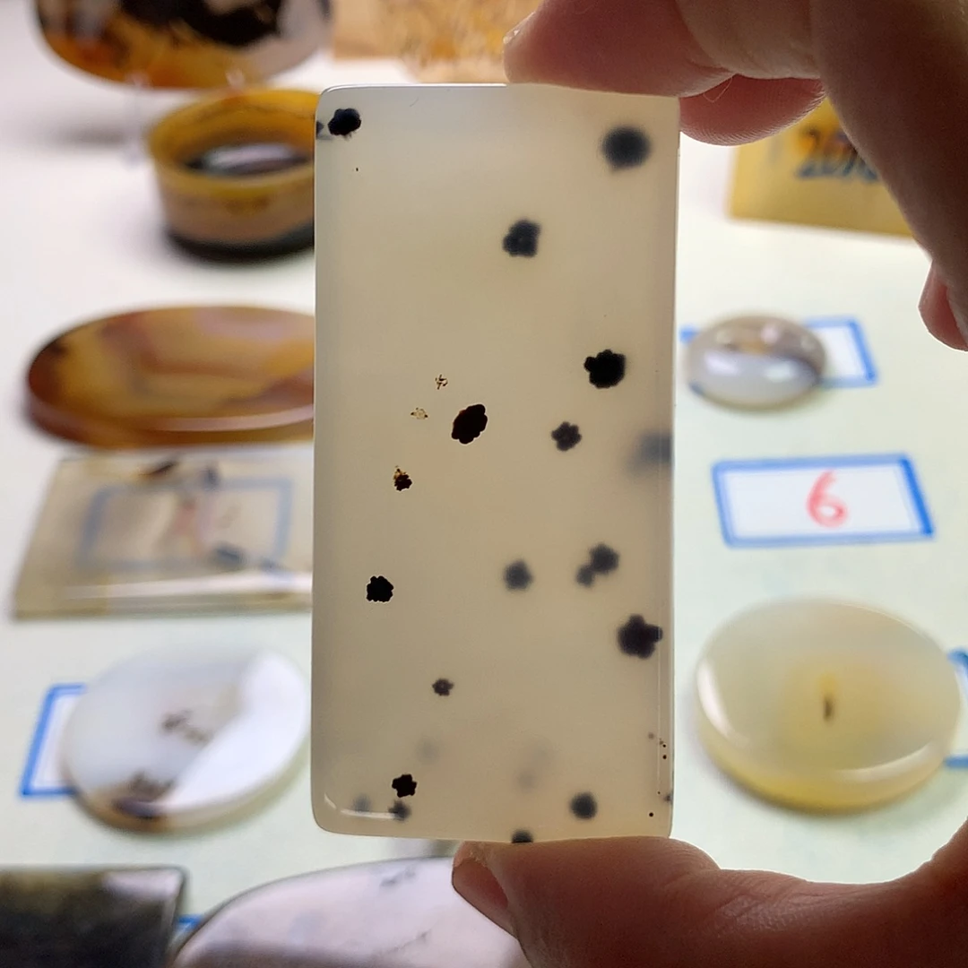 玛瑙/玉髓未镶嵌珠宝半成品