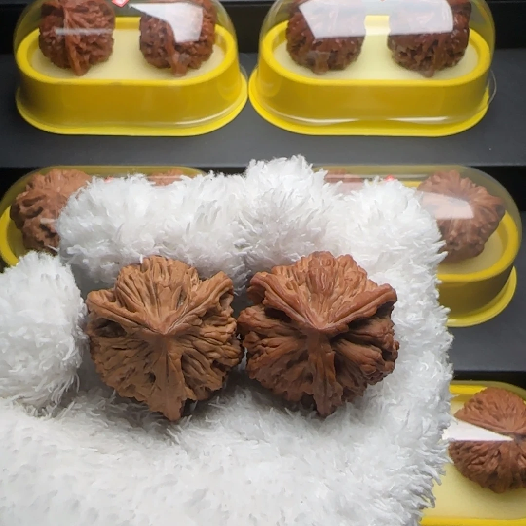 文玩核桃把件虎头奔全品38