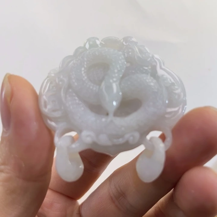 翡翠吊坠(赠链)未镶嵌代编织