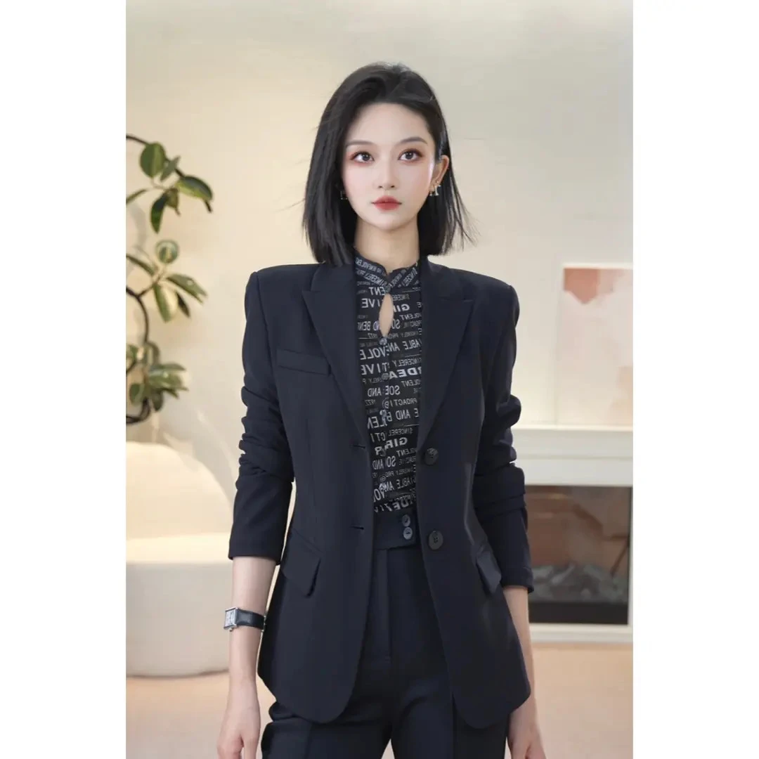 GIRDEAR/哥弟简约通勤两粒扣黑色职业气质修身显瘦两粒扣长袖