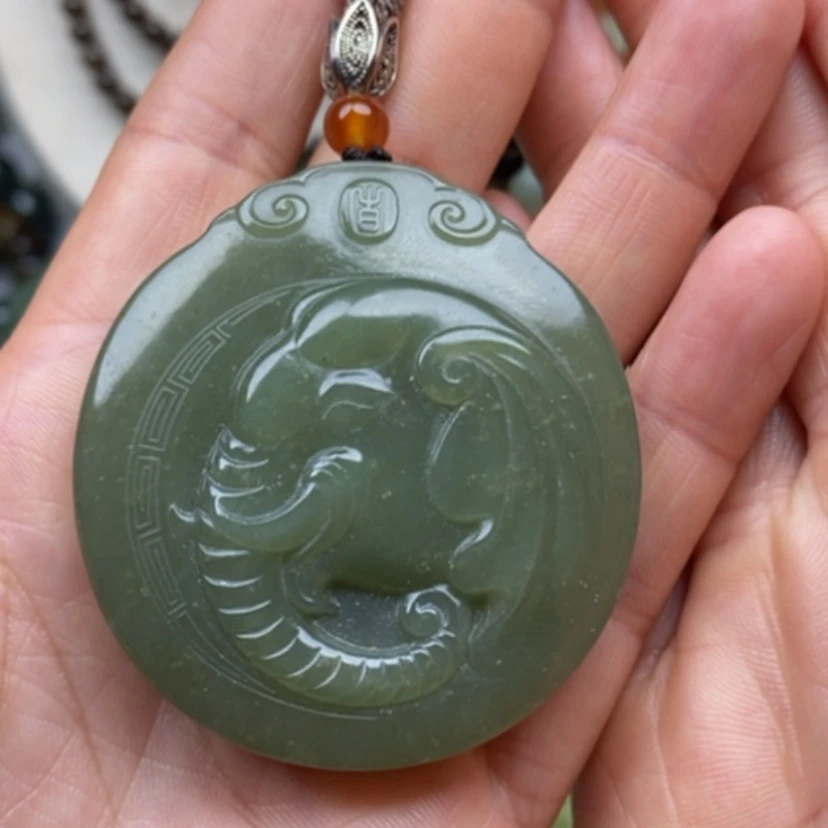 【闪购商品】未镶嵌岫岩河磨玉（透闪石质玉）挂件