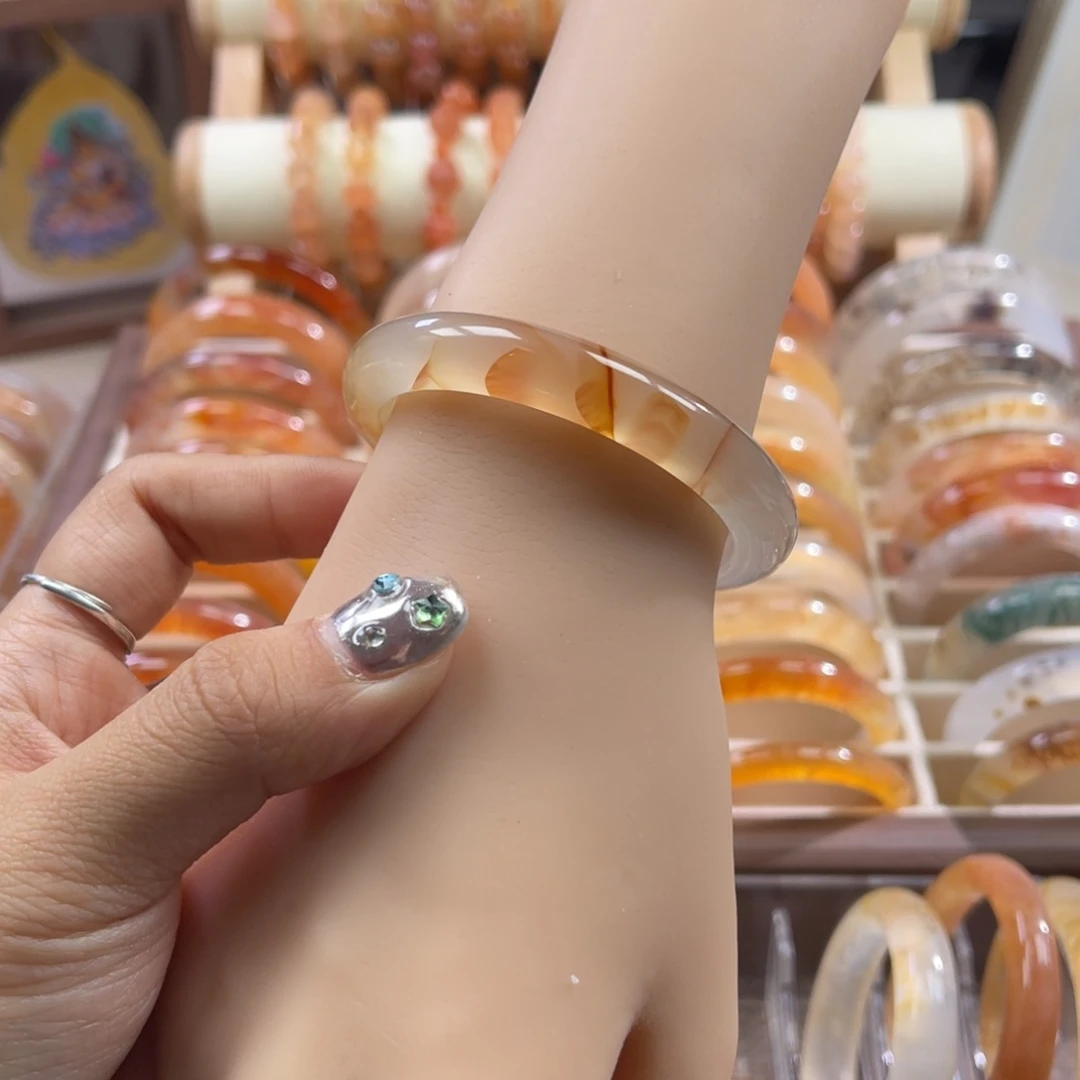 手镯玛瑙/玉髓合金53