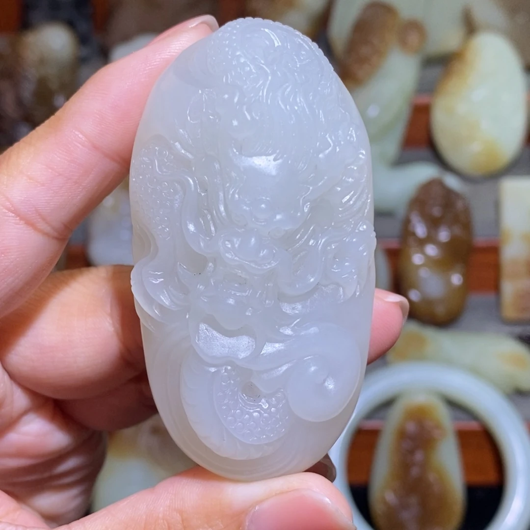 颈饰未镶嵌和田玉（白玉）手把