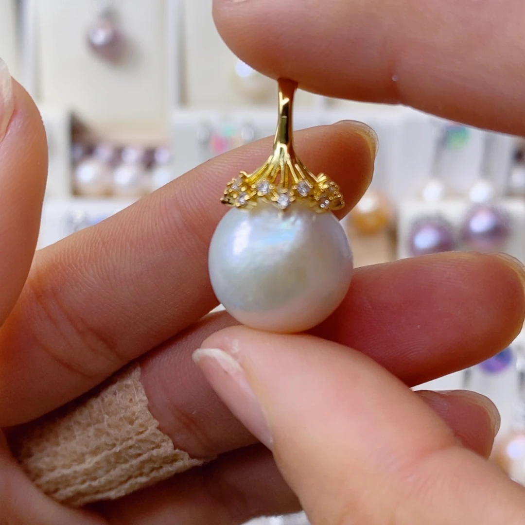 淡水珍珠吊坠(赠链)合金