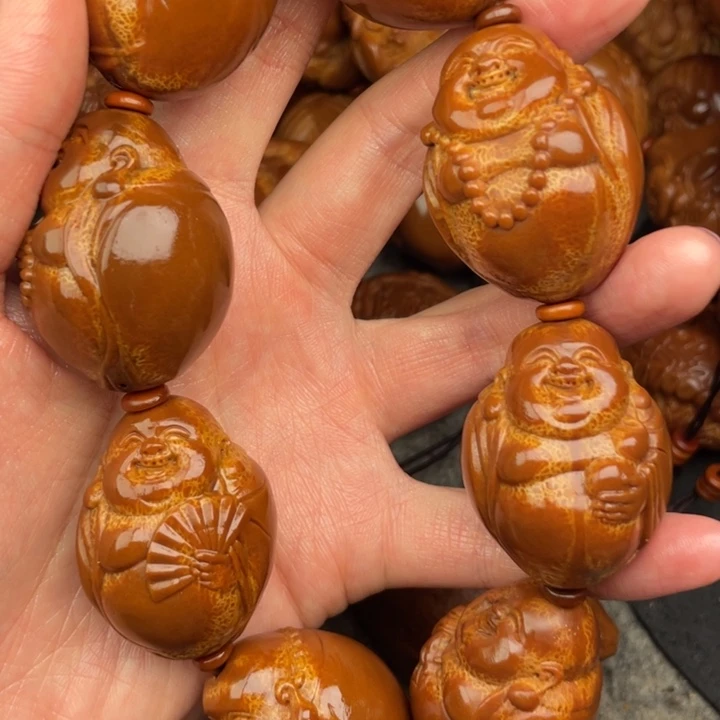 云***鹤橄榄核吊坠橄榄核