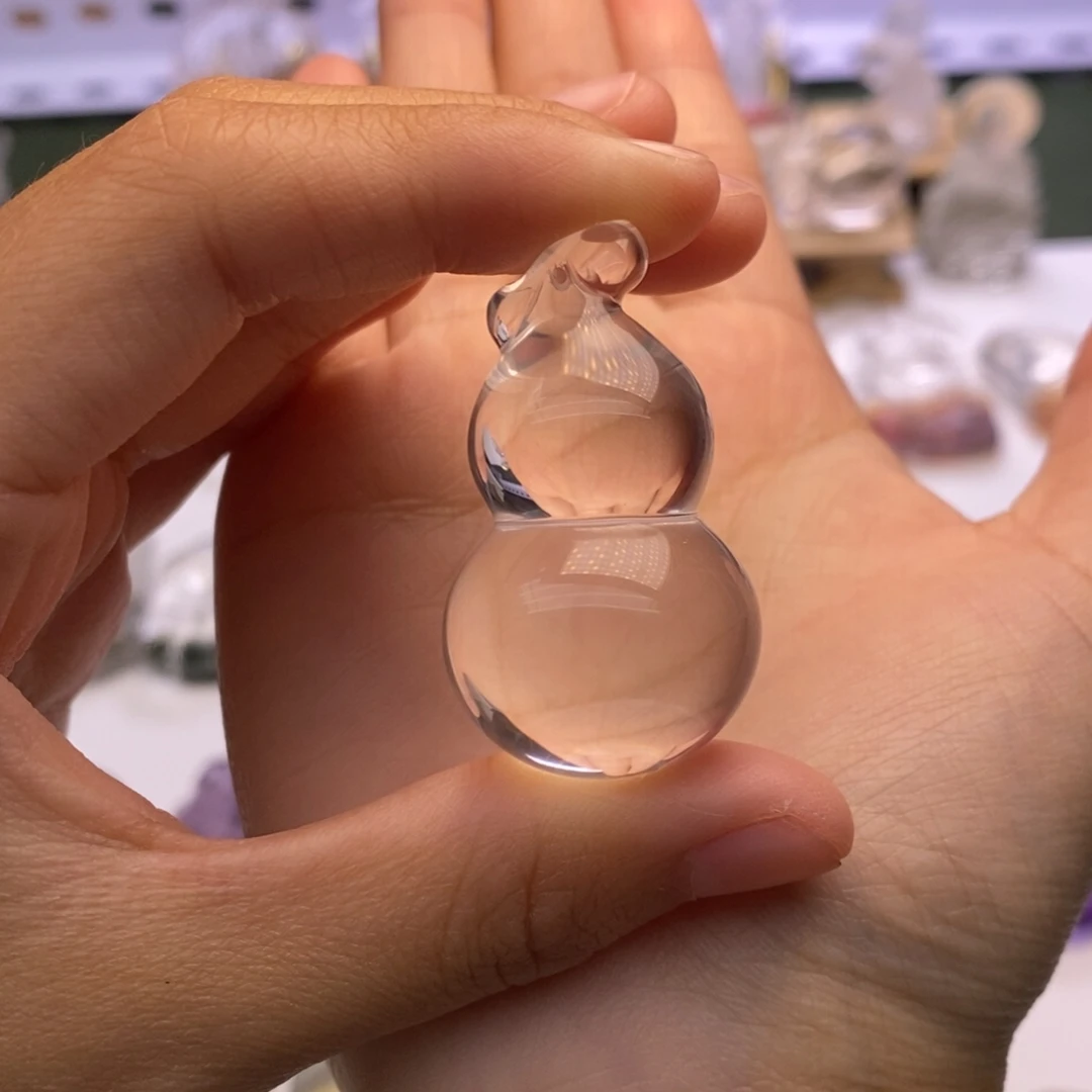 声***儿未镶嵌水晶颈饰定制