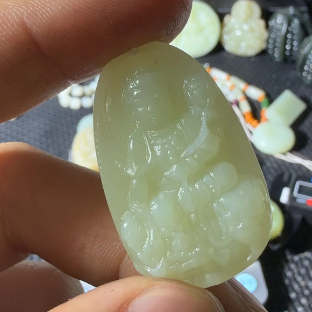 和田玉未镶嵌颈饰