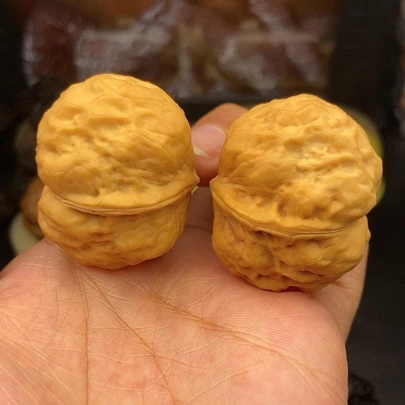 【闪购商品】文玩核桃把件40尺方尊金蟾