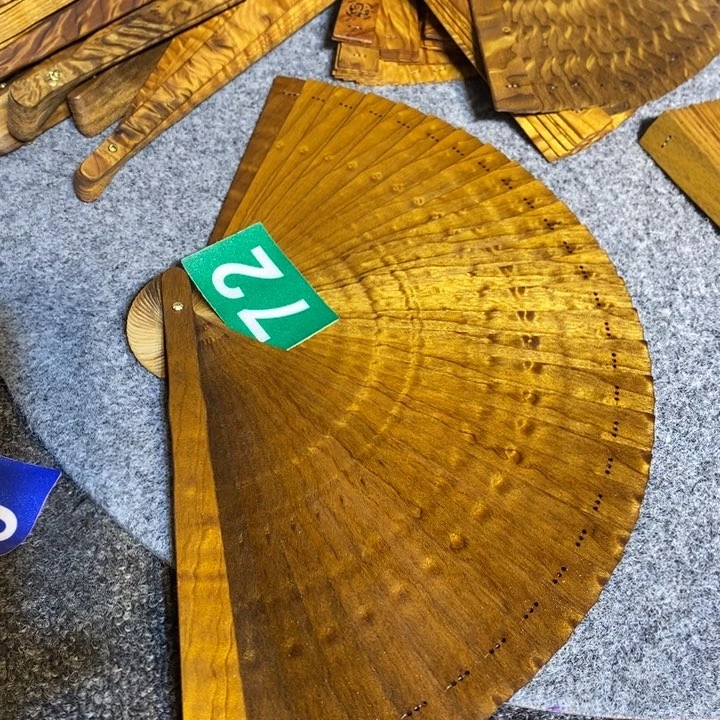 金丝楠刘*影金丝楠木扇子