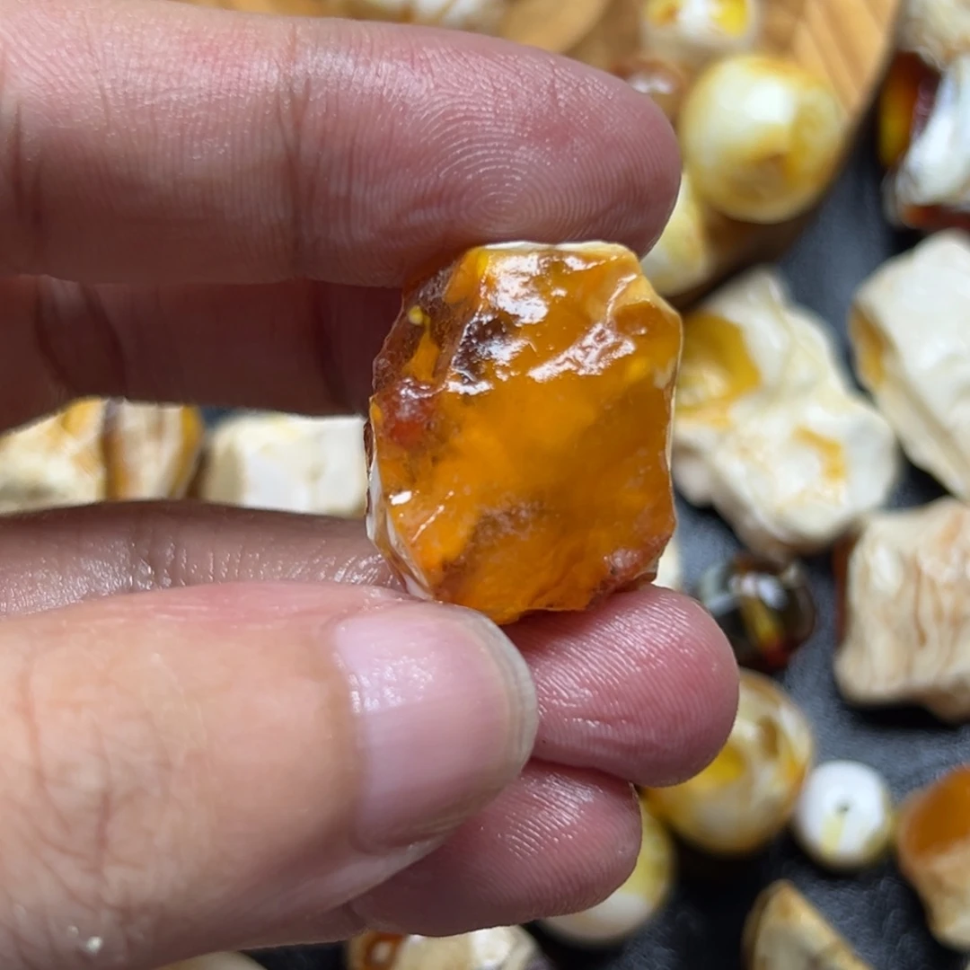用***6定制琥珀未镶嵌琥珀蜜蜡原石定制