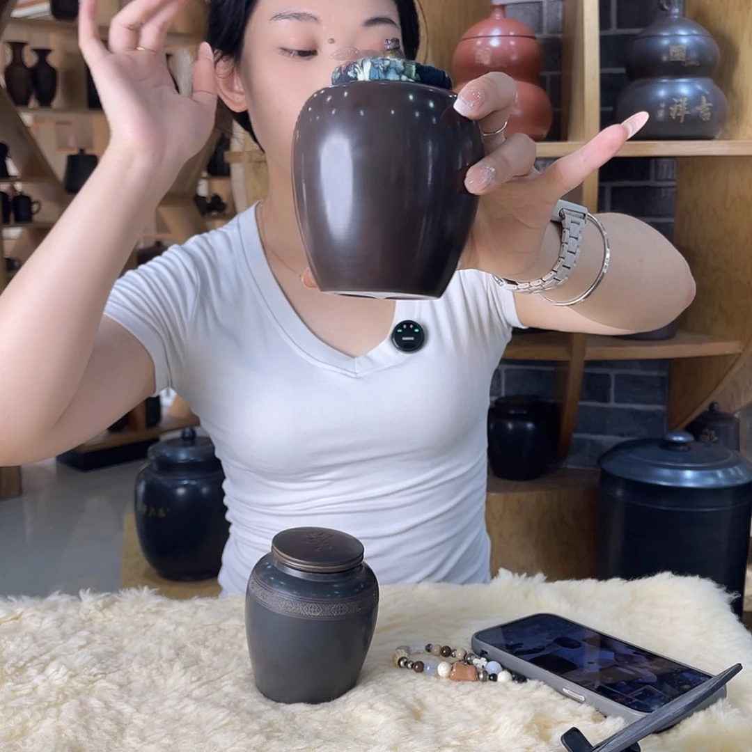 钦州坭兴陶茶叶罐二两装