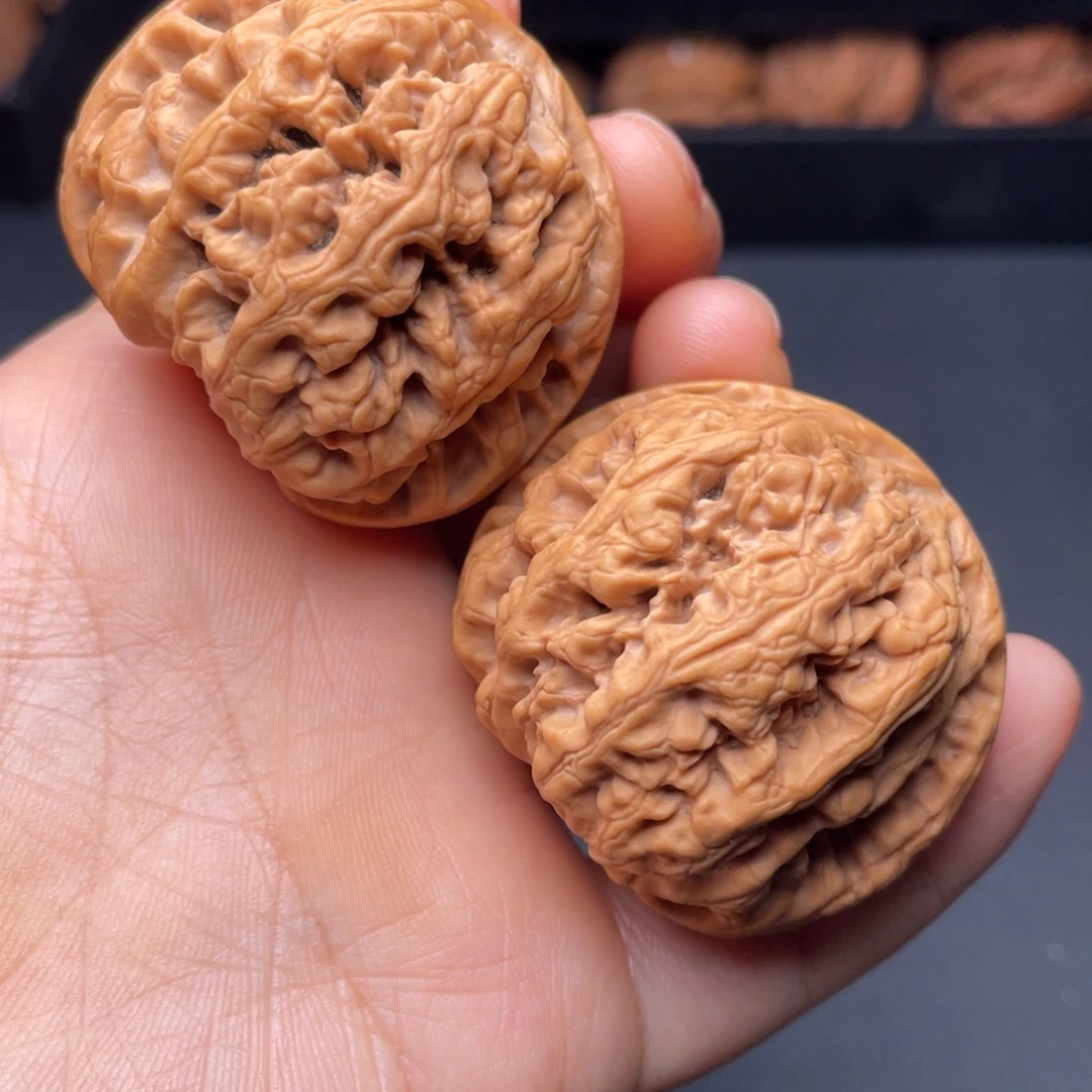 木质秦岭野生文玩核桃
