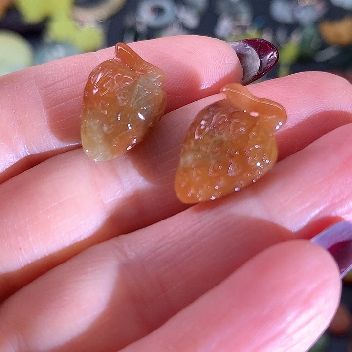 蛇纹石玉耳坠未镶嵌