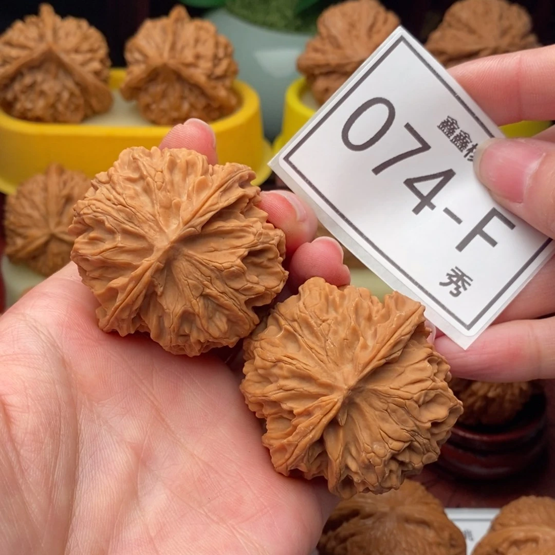 文玩核桃把件苹果园45