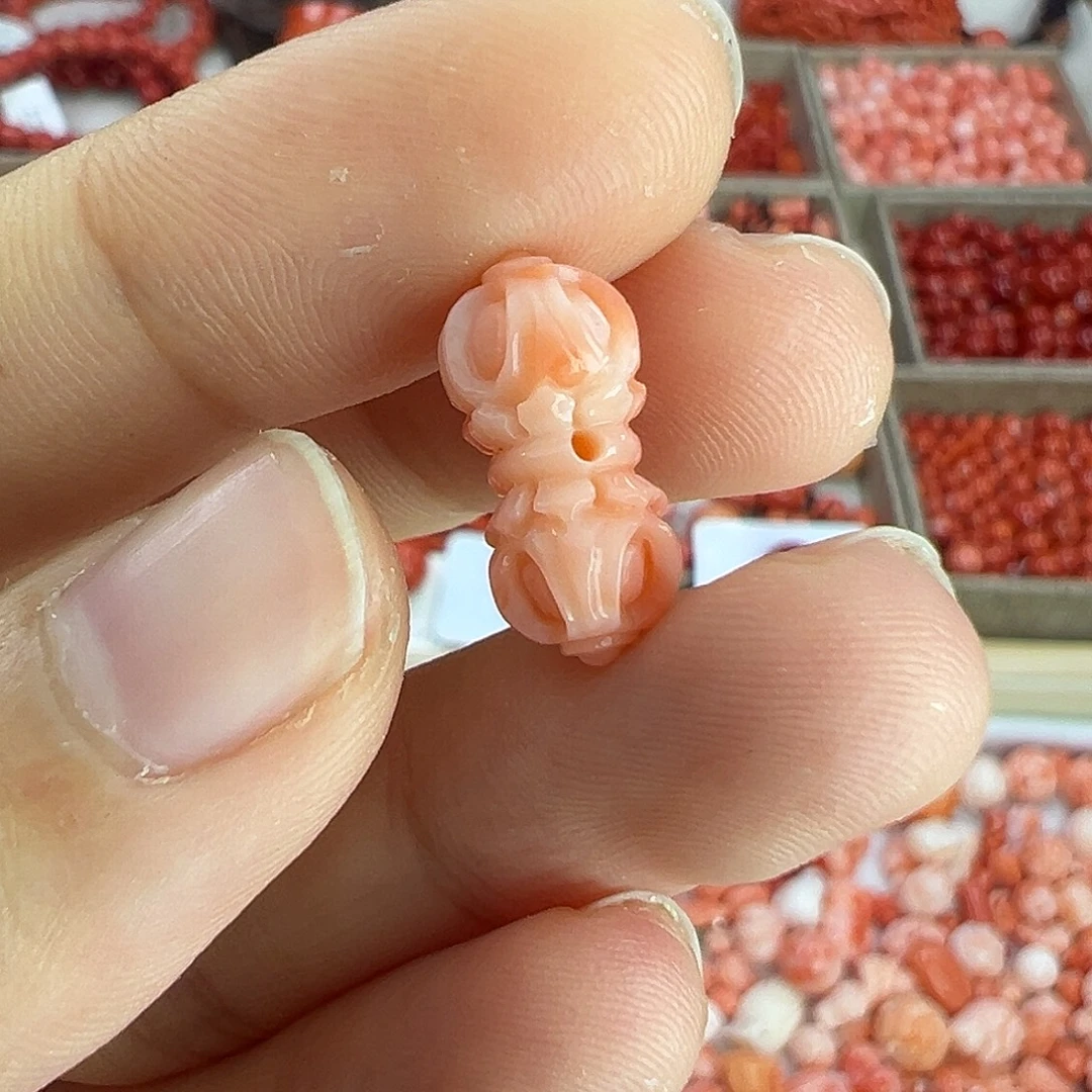 宝***桃银S925深水配件通孔
