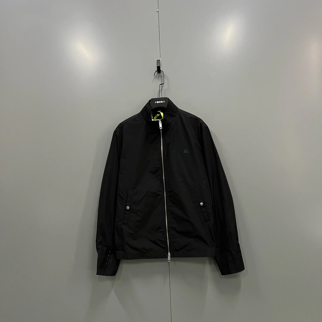 95新 BURBERRY/博柏利 （ll）黑色骑士徽标夹克 XL码/98新606920