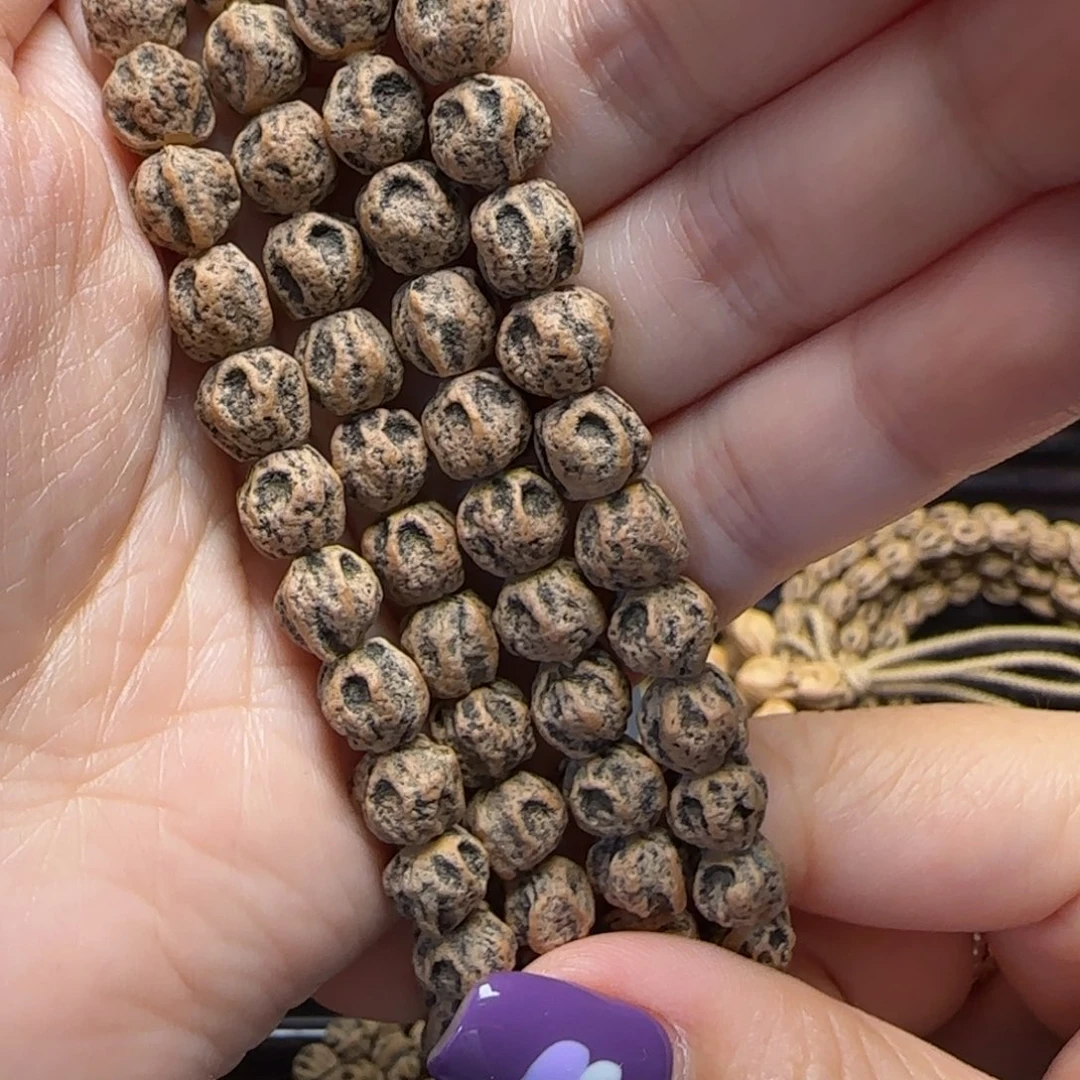 烨***轩柏香籽/百香籽吊坠