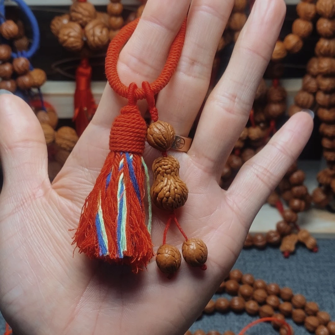 吊坠桃核龙纹桃枭