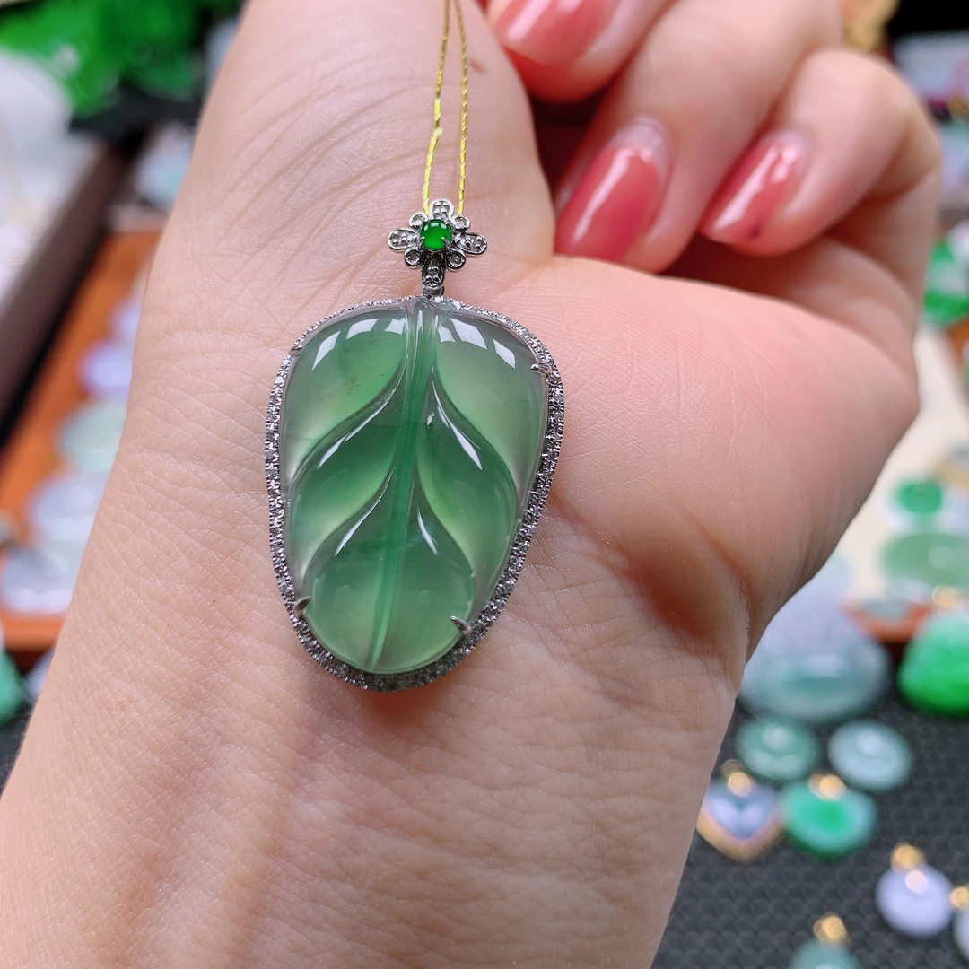 缅甸天然A货翡翠，冰晴叶子 编号180/629尺寸36.4-20.8-4.9