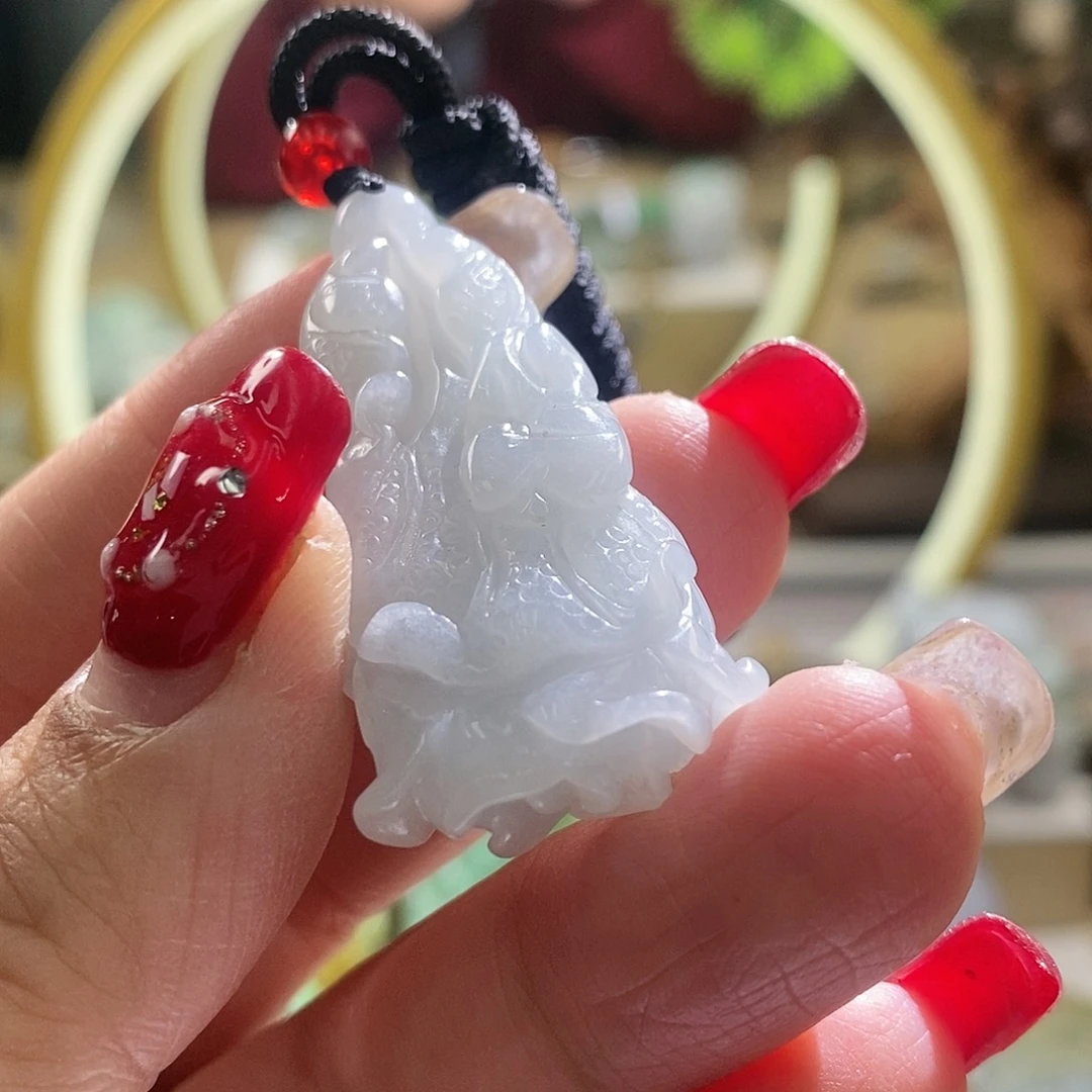 【闪购商品】翡翠颈饰未镶嵌菜