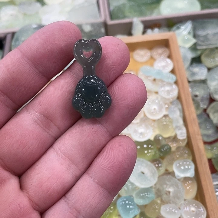 合金蛇纹石玉颈饰