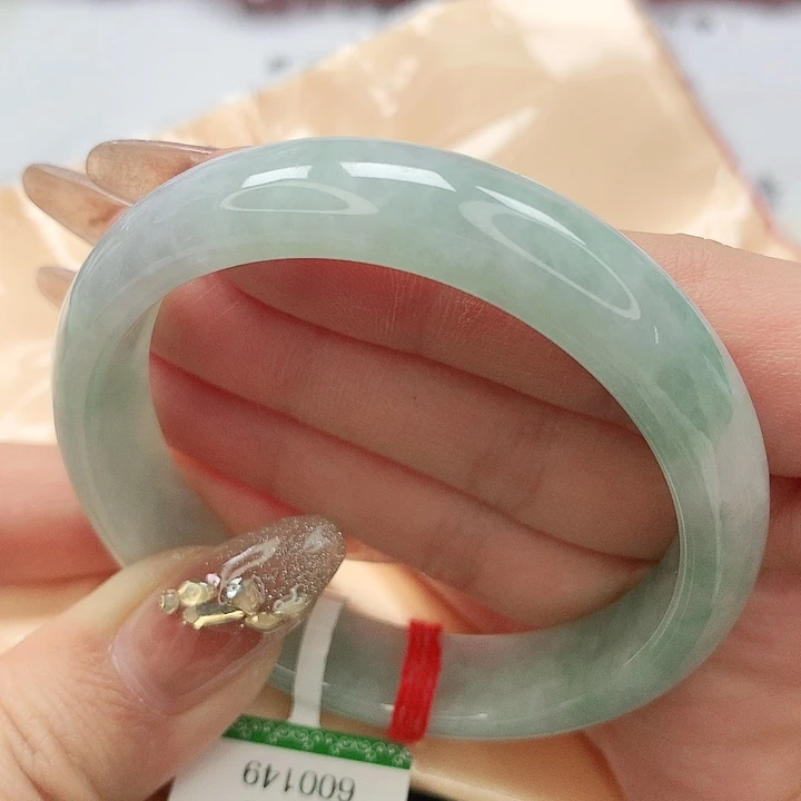 翡翠手镯未镶嵌缅甸天然A货翡翠