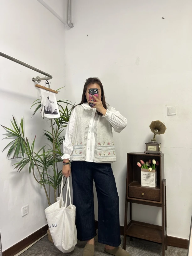 早春森系花朵针织马甲马夹百搭遮肉大码微胖显瘦