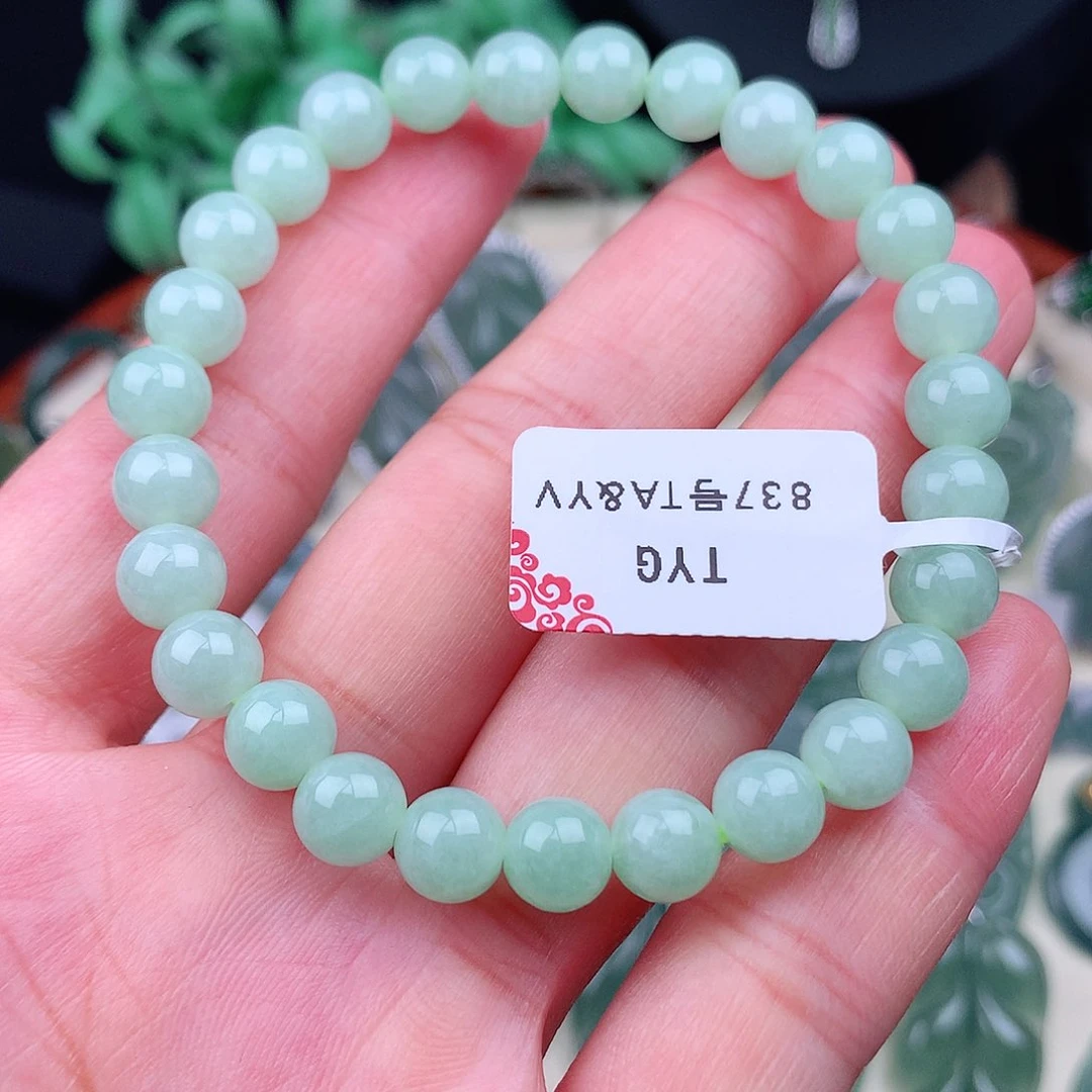 翡翠未镶嵌颈饰吊坠