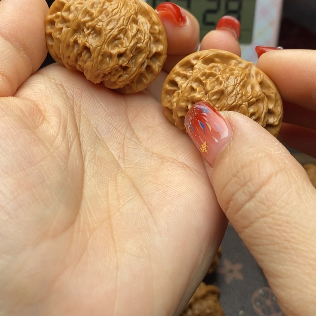 H***"大叶紫檀（黑酸枝木类）宫灯