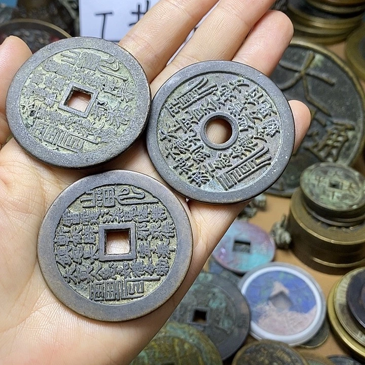 “***”铜铁合金类工艺品