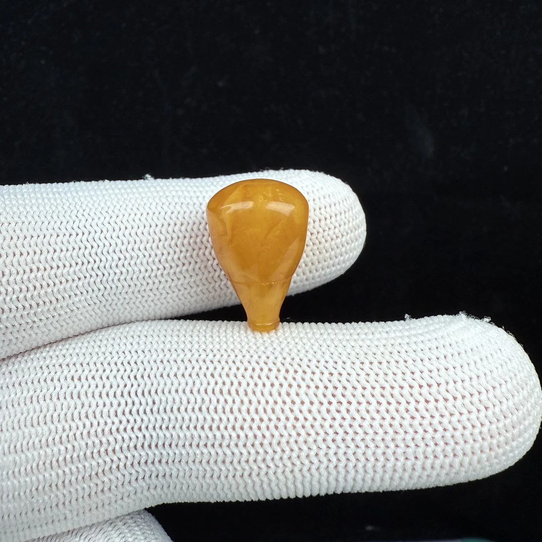 B7148天然原矿俄料蜜蜡 瑕疵特价三通 13.1*19.4mm支持复检