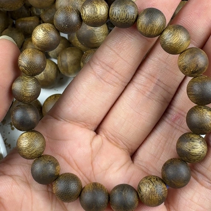 沉香碎屑沉香沉香碎屑沉香10mm单圈7克