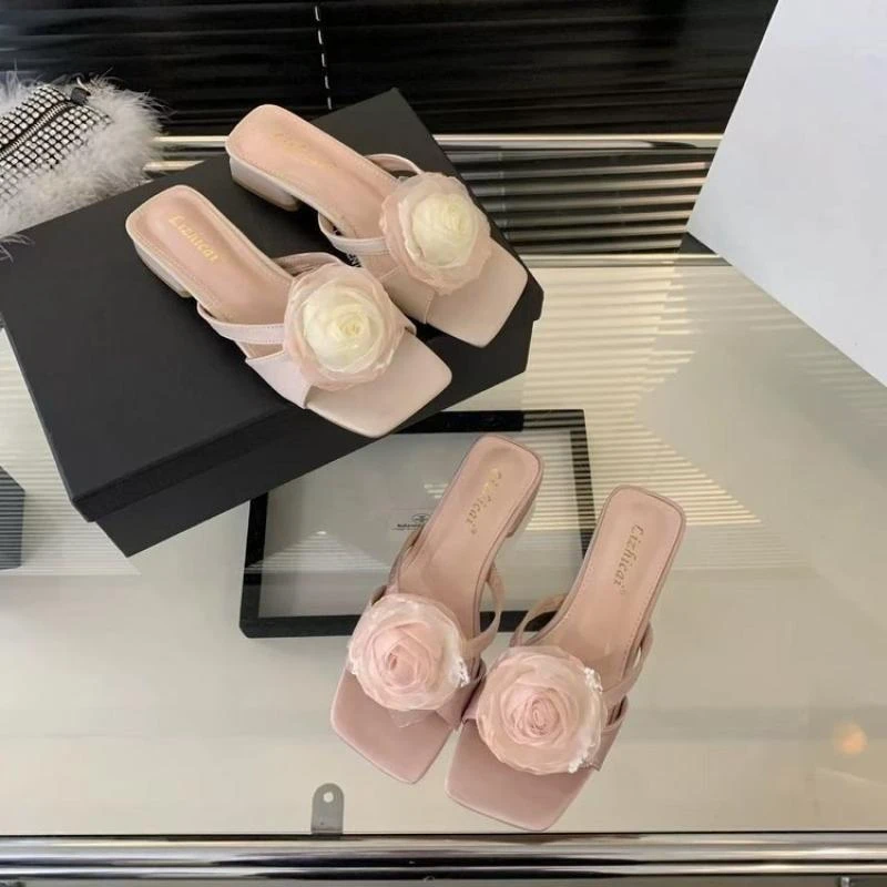 粉色山茶花配裙子拖鞋女夏季外穿新款法式温柔仙女晚风度假凉拖批
