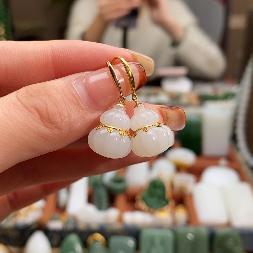 【闪购商品】吊坠(不含链)18K金镶嵌和田玉耳饰