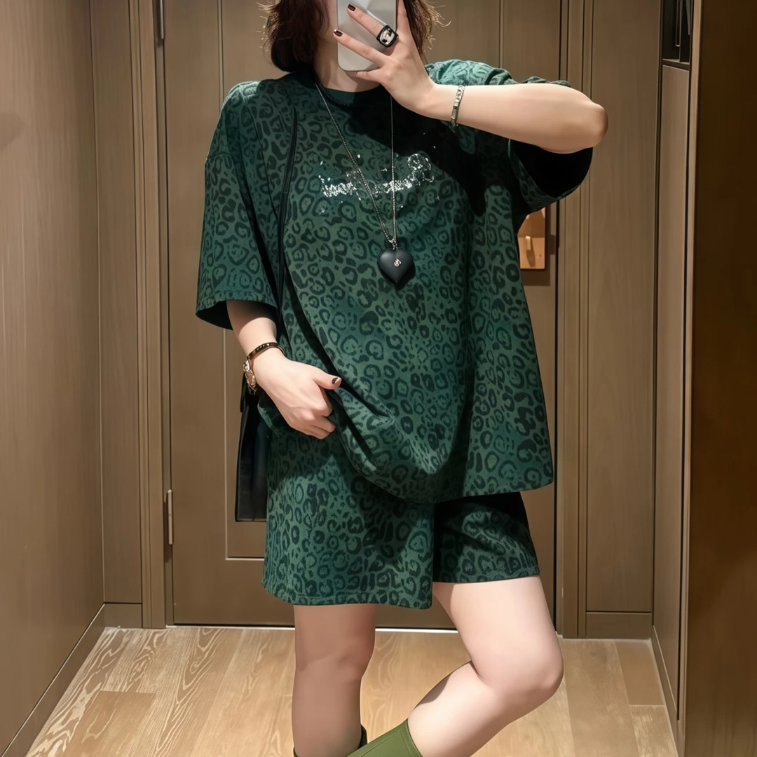 时尚欧货复古豹纹套装女2025夏季大码胖MM设计感上衣+短裤两件套