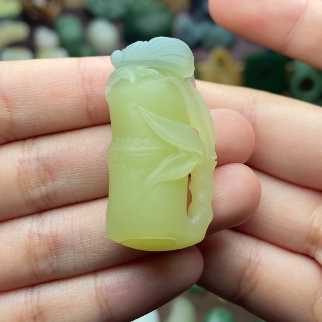 【闪购商品】和田玉未镶嵌颈饰开****天