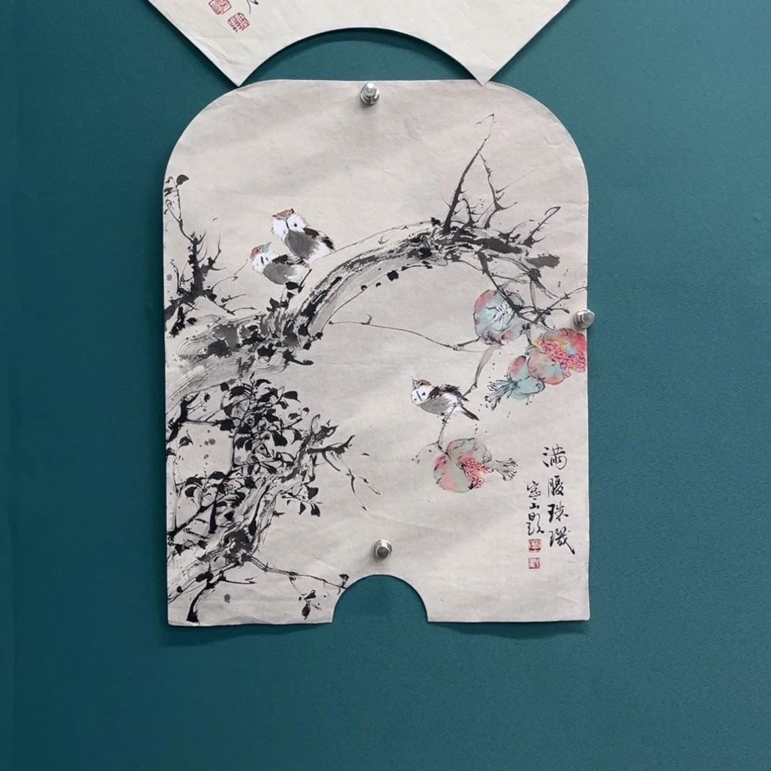 国画艺术家真人手绘