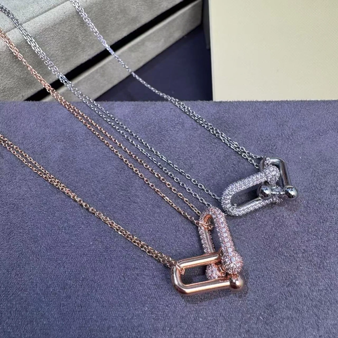 V金高版本项链 轻奢气质百搭马蹄双扣项链