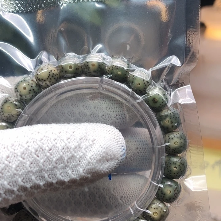 星月菩提手串绿幽灵