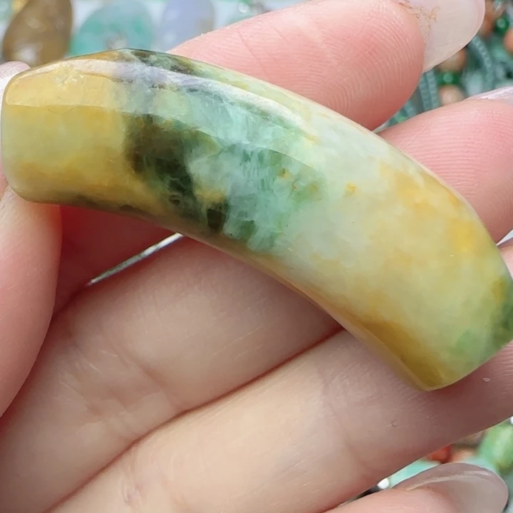 翡翠未镶嵌颈饰天然A货33