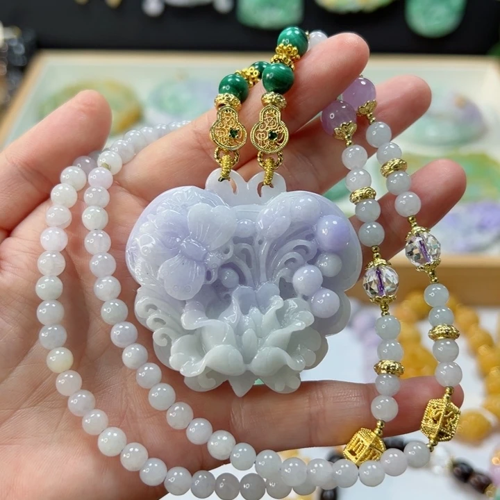 颈饰未镶嵌翡翠吊坠